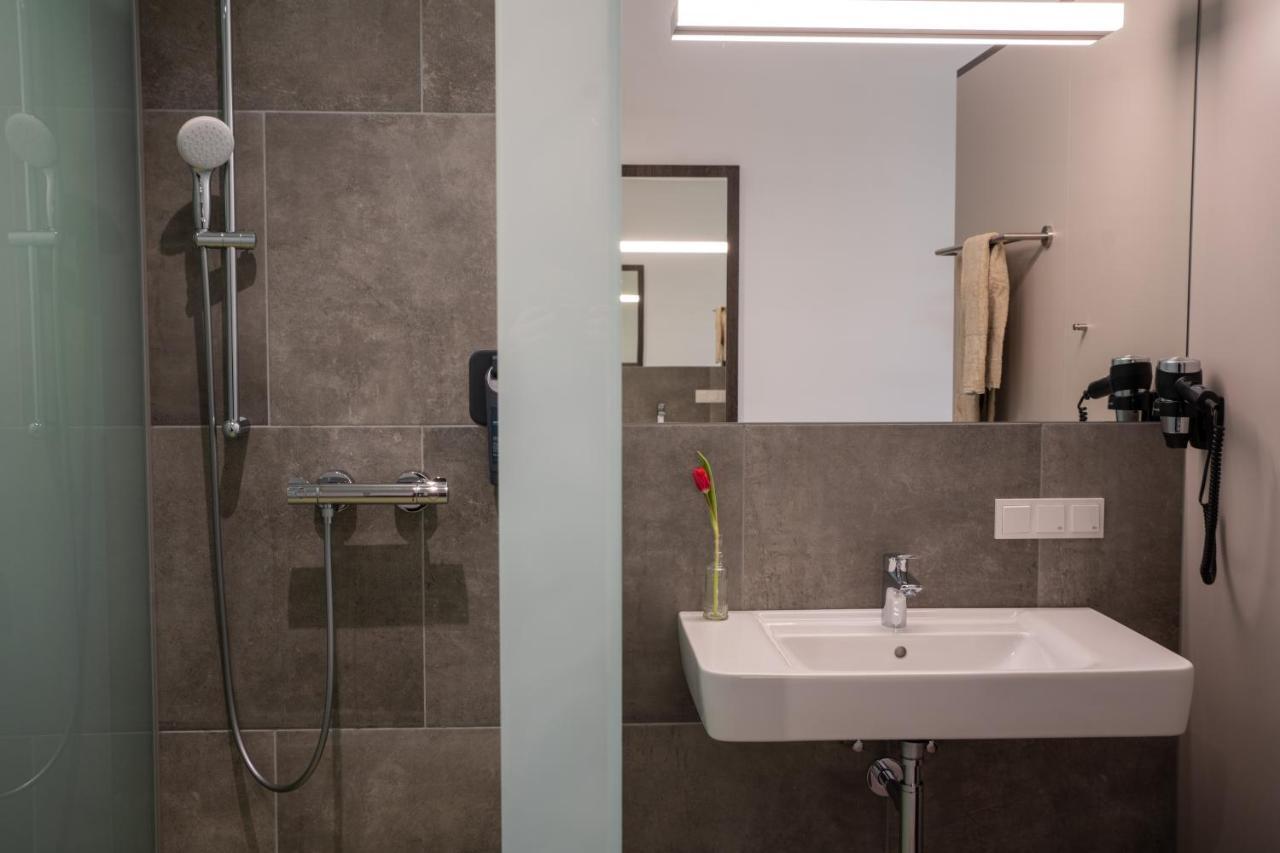 Eee Hotel Graz Pirka Eksteriør bilde